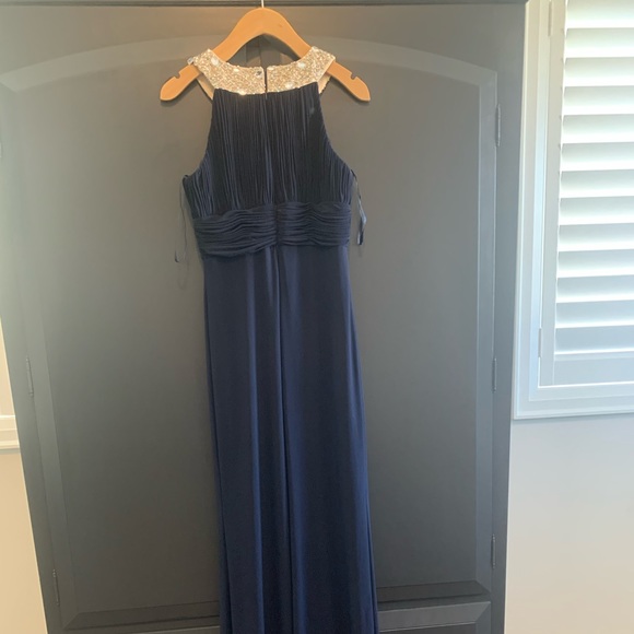 David’s Bridal - JS Boutique - Navy Blue gown EUC - size 4 - Picture 7 of 9